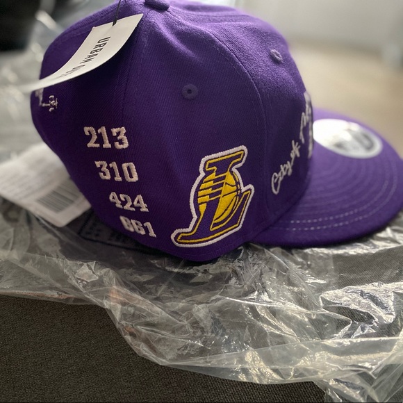 New Era Los Angeles Lakers “Tour of LA” Snapback - Picture 2 of 9